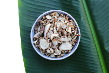 Kaempferia galanga rhizome, Dried herb slices