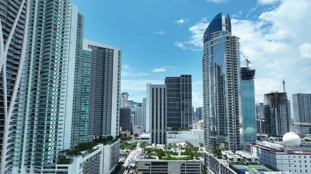 Miami downtown and Paramount Miami Worldcenter