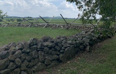Obraz premium Stone wall in the Gettysburg Battlefield