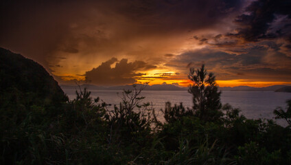 奄美大島龍郷湾の夜明け
