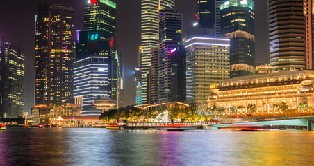 Fototapeta premium The most beautiful Viewpoint marina bay, Asia business concept image, panoramic modern cityscape building in Singapore. 