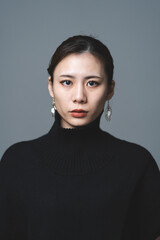 クールな女性