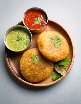 Indian traditional dish kachori with chutney