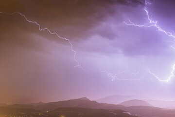 Orage au dessus de Gap dans les Hautes Alpes