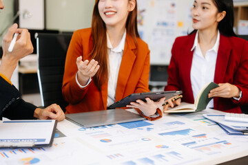 Fototapeta premium Business team meeting present.professional investor working with Finance managers task.