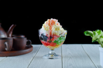 cream with fruit