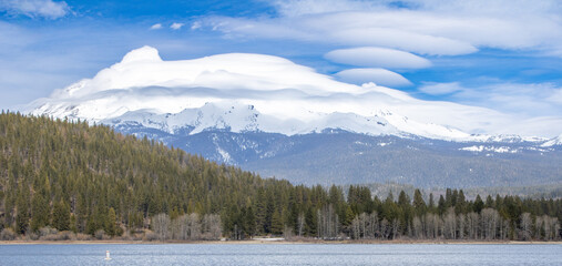 Northern California Mount Shasta Lake and Wilderness 