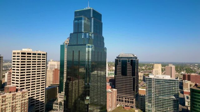 Flyover of Downtown Kansas City
