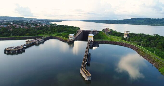 Tucuru&iacute; Par&aacute; Brazil hydroelectric plant, open floodgates, dam spillway, drone image, ship lock, Eclusa, navio