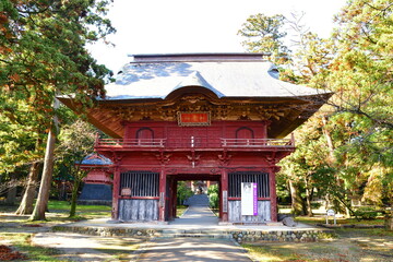 Fototapeta premium 紅葉の乙宝寺（新潟県）