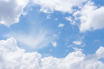 Obraz premium Summer blue sky cloud gradient light white background. Beauty cloud