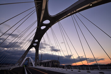豊田大橋　豊田スタジアムの朝焼けの風景