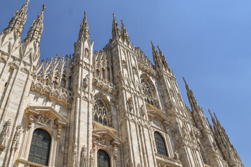 Fototapeta premium Gothic Spires of Duomo di Milano Cathedral