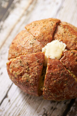 Cream Bread with Garlic