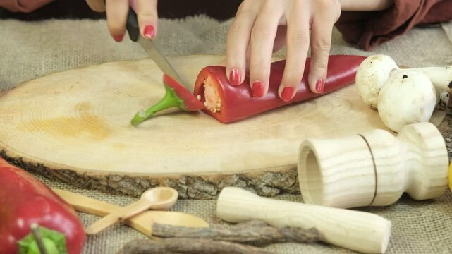 Julienne Pepper Cut