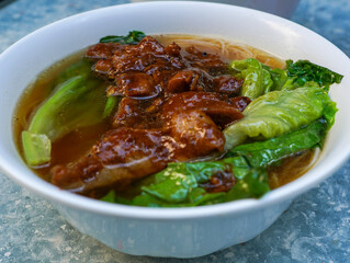 noodles with vegetables and beef