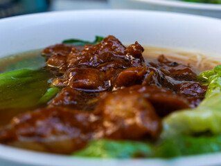 noodles with vegetables and beef