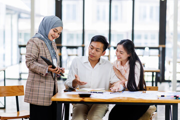 Financial Advisor discussion group Business team working planning strategy and brainstorming, colleagues thinking concept.