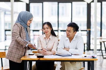 Financial Advisor discussion group Business team working planning strategy and brainstorming, colleagues thinking concept.