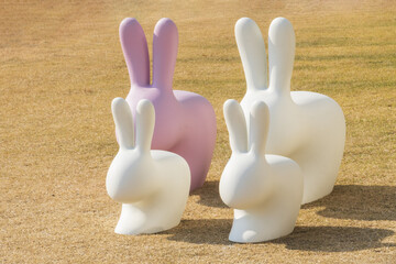 4,토끼,모형,의자,잔디,마당,파주시,경기도 © JinChang