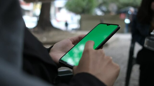 Using greencsreen phone