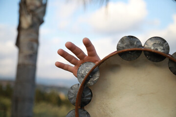 Percussive Sounds Dancing in Rural Meadows