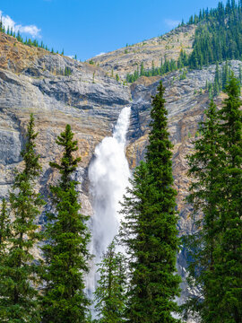 waterfall in yosemite