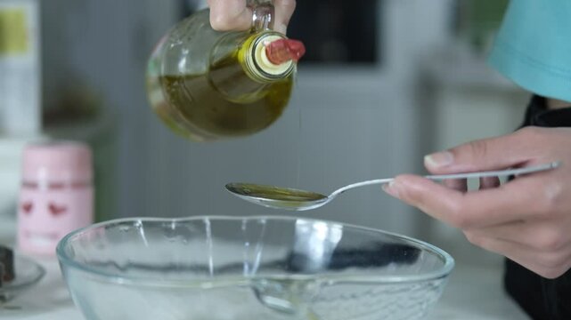 Mixing salad sauce