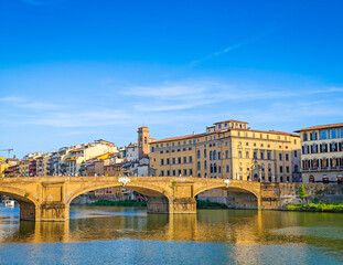 Obraz premium Ponte Santa Trinita, Holy Trinity Bridge bridge over River Arno in Florence, Italy