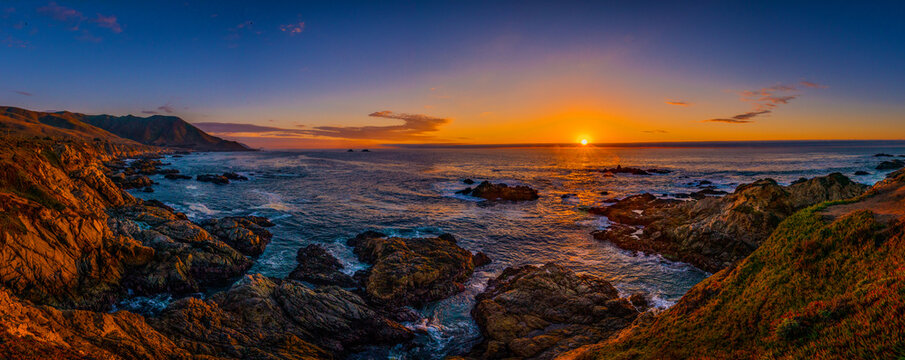 Big Sur Garrapata rocks. Last ray of the sunset