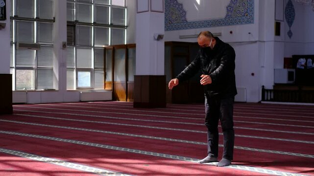 Old Age Man Prayer The Masked Mosque