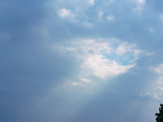 1月の雲から光が差す207