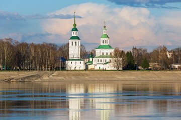 Church of St. Nicholas Gostunsky in Veliky Ustyug, view from Dymkovo across the Sukhona River