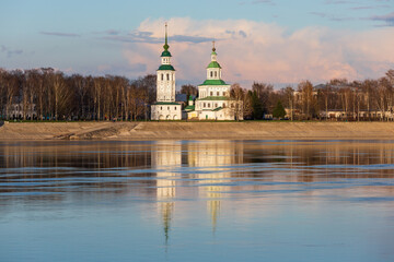 Church of St. Nicholas Gostunsky in Veliky Ustyug, view from Dymkovo across the Sukhona River