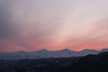 Fototapeta premium 夕暮れの北アルプス