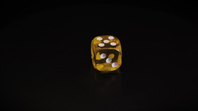 Yellow Transparent Dice D6 360&deg; Spin Animation