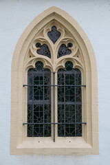 Fototapeta premium Gotisches Fenster der Pfarrkirche St. Pantaleon in Unkel (Rhein)