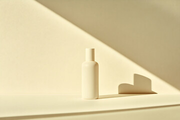 Simple product display with shadows