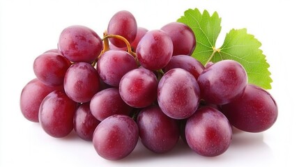 Fototapeta premium A vibrant bunch of red grapes adorned with a fresh green leaf, set against a clean white background, highlighting their natural beauty and freshness.