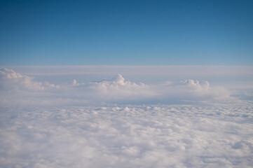 空の上から見る雲