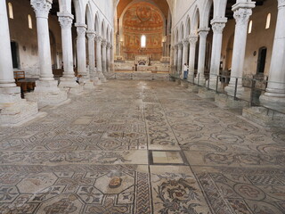 イタリア　アクイレイア　世界遺産　総大司教座聖堂のバシリカ