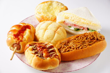 惣菜パン　菓子パン