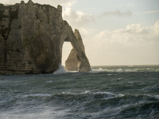 Sturm in Etretat 