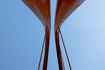 Pylon kładki nad Trasą Uniwersytecką © Janusz