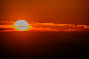 Sonnenuntergang über Straubing und dem niederbayerischen Gäubodenland