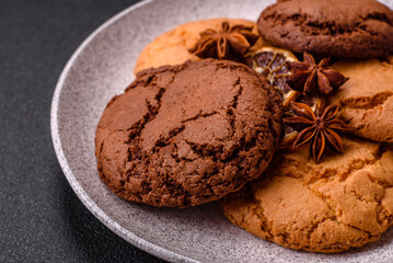 Sweet round crispy chocolate chip cookies
