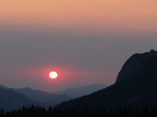 Fototapeta premium Colorado Rocky Mountains Forest Fire Smoke