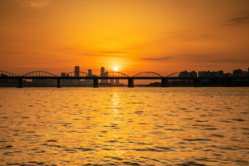 일몰,동작대교,노들섬,한강,고층빌딩,증권가,여의도,용산구,서울 © JinChang