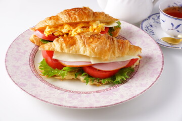 クロワッサンサンド