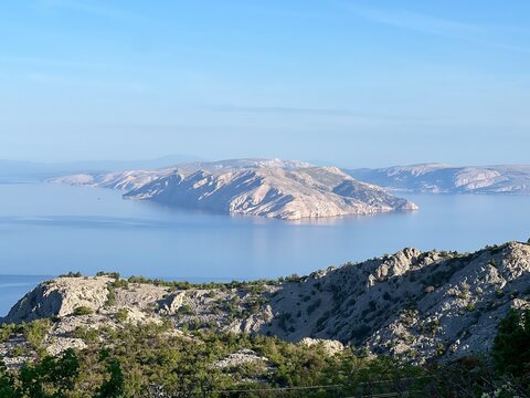 View of the Adriatic Sea and islands from the Premuzic Trail - Northern Velebit National Park, Croatia (Pogled na Jadransko more i otoke sa planinarskog puta Premužićeva staza - NP Sjeverni Velebit)